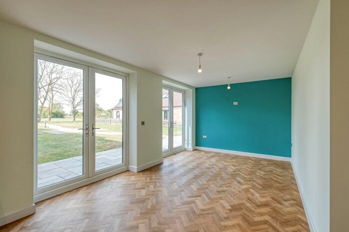 2 Bedroom Flat For Sale In Droitwich Road, Bradley Green, B96