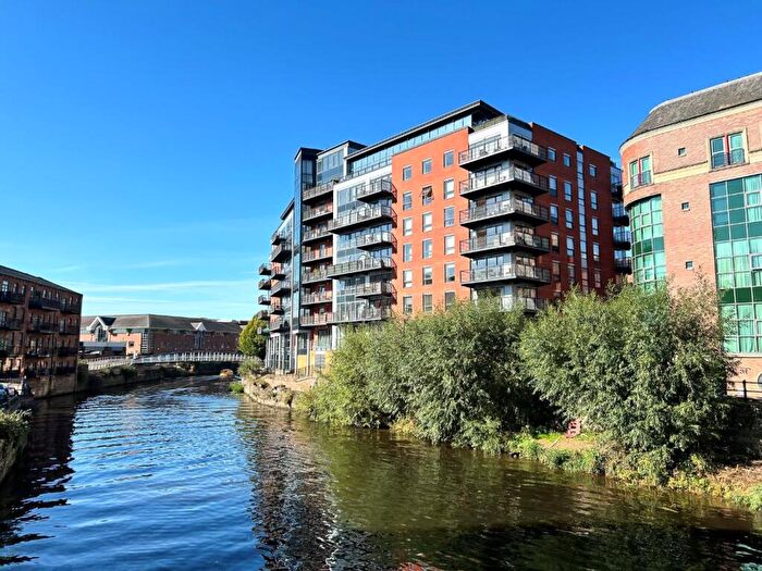 2 Bedroom Apartment To Rent In The Quays, Leeds, LS1