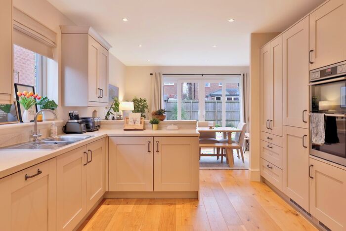 4 Bedroom Detached House To Rent In Miller Road, Clifton Moor, York, North Yorkshire, YO30