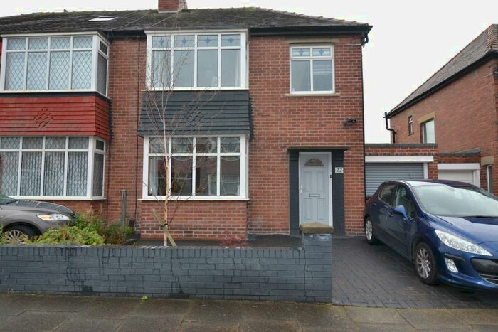 3 Bedroom Semi-Detached House To Rent In Siloth Place, Cullercoats, NE30