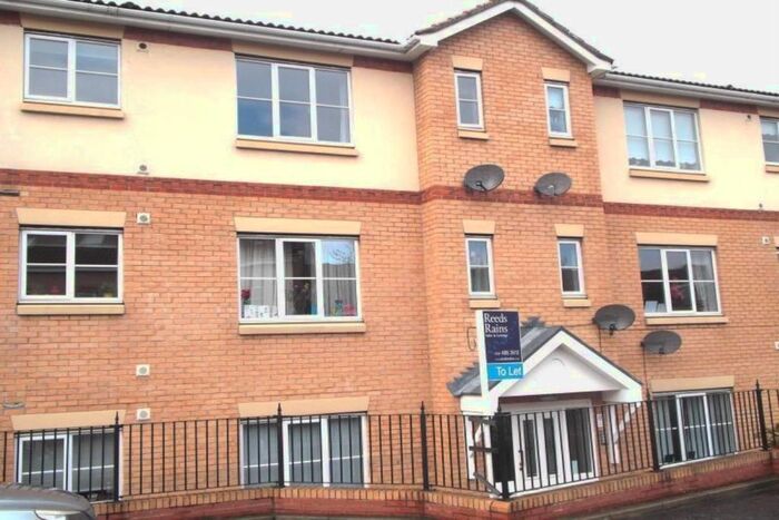 2 Bedroom Flat To Rent In Rosebud Close, Swalwell, Newcastle Upon Tyne, Tyne And Wear NE16
