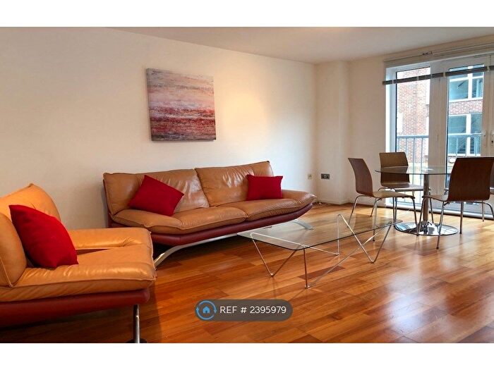 2 Bedroom Flat To Rent In Coombrook Court, London, SE16