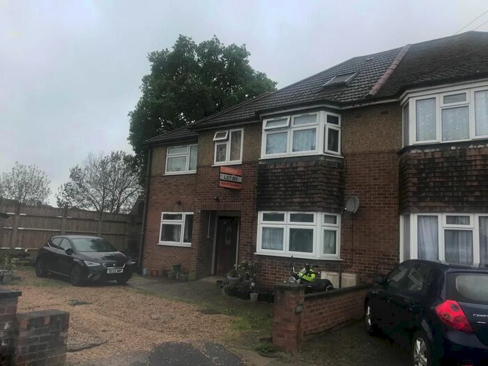 4 Bedroom Flat To Rent In Perry Close, Uxbridge, UB8