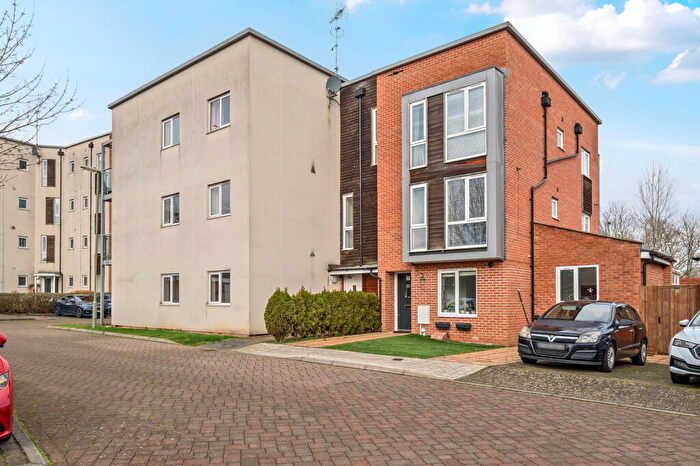 2 Bedroom Flat For Sale In Tenzing Gardens, Basingstoke, RG24