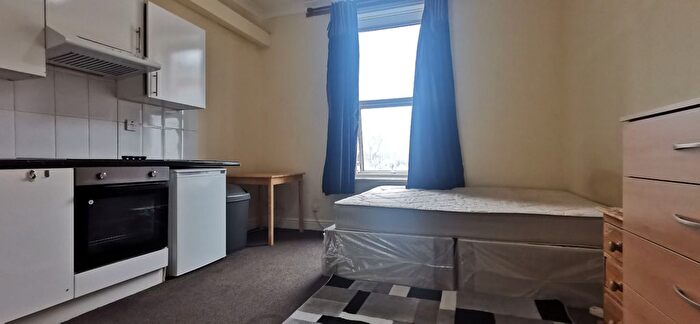 1 Bedroom Studio To Rent In High Road, London, NW10