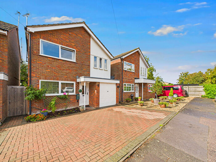 4 Bedroom Detached House For Sale In Long Hide, Princes Risborough, Buckinghamshire, HP27