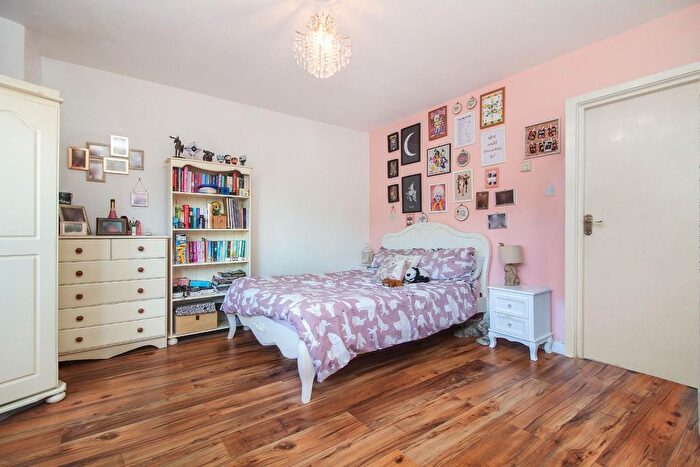 1 Bedroom Flat For Sale In John Street, Cullercoats, North Shields, NE30