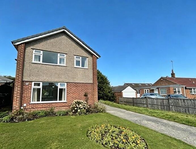 3 Bedroom Detached House For Sale In Linton Rise, Alwoodley, LS17