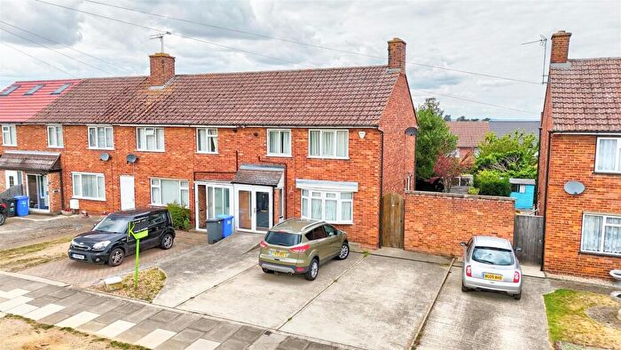 3 Bedroom End Of Terrace House For Sale In Hawthorn Drive, Ipswich, IP2