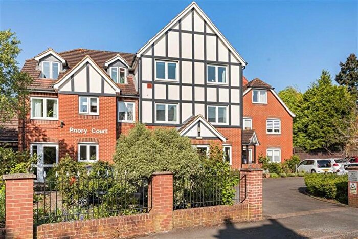 1 Bedroom Apartment For Sale In Priory Court, Priory Avenue, Reading, RG4
