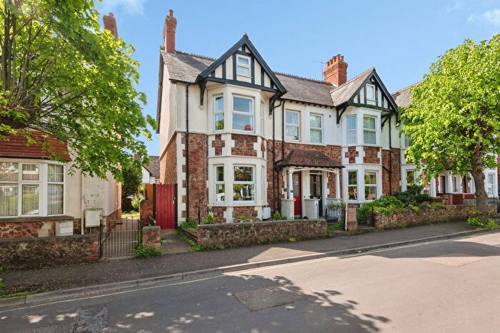 4 Bedroom Terraced House For Sale In Summerland Avenue, Minehead, TA24