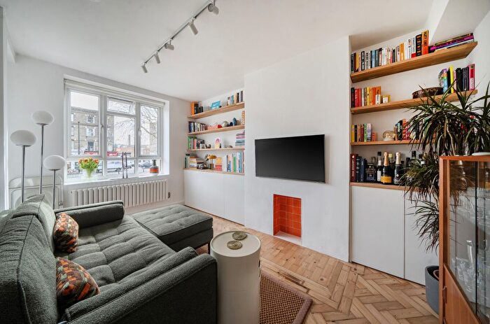 1 Bedroom Flat For Sale In Beech Avenue, Acton, Ealing, W3