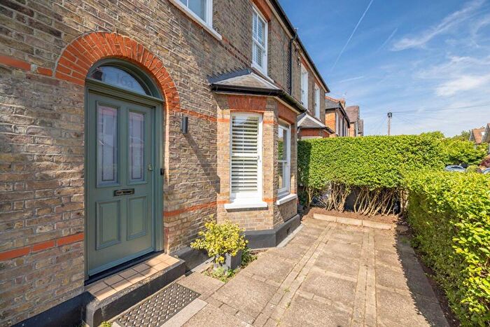 2 Bedroom Maisonette For Sale In Montagu Road, Datchet, SL3