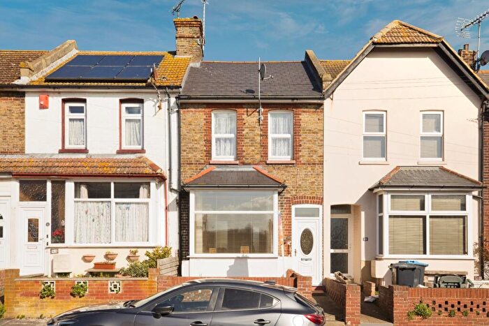 2 Bedroom Terraced House For Sale In Woodford Avenue, Ramsgate, Kent, CT12