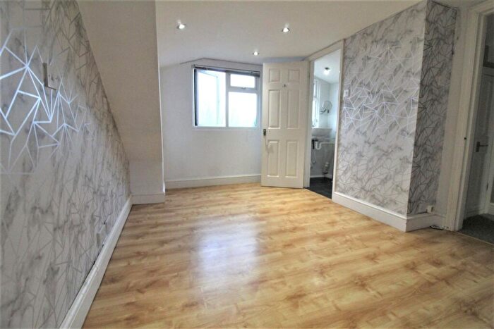 3 Bedroom Terraced House To Rent In Sidney Road, Rochester, ME1