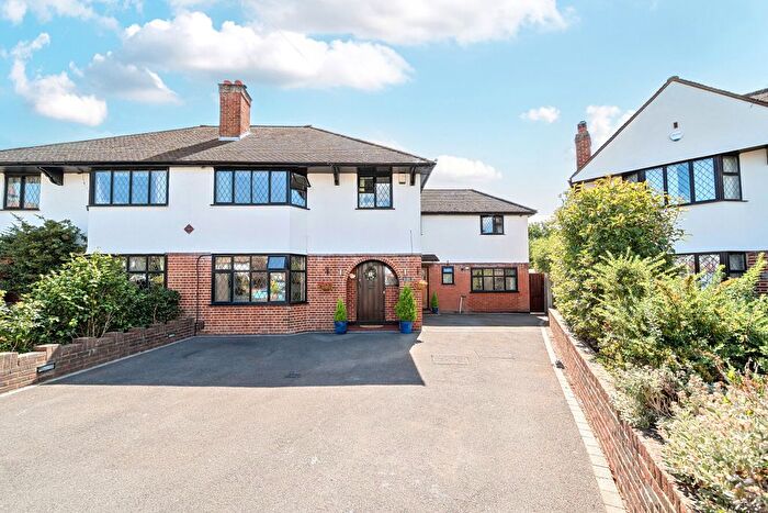 4 Bedroom Semi Detached House For Sale In Austin Avenue, Bromley, BR2
