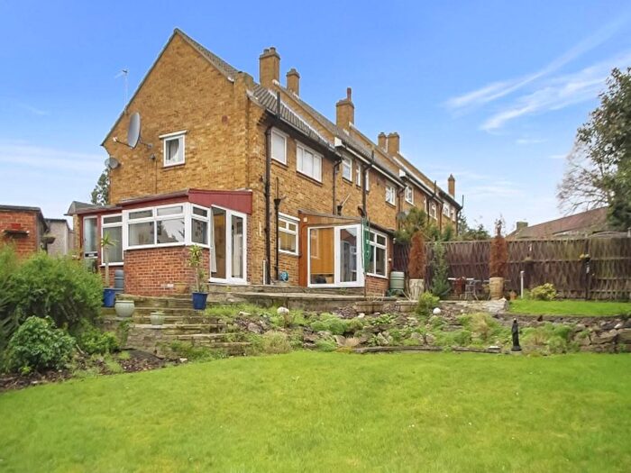 2 Bedroom End Terrace House To Rent In Upton Close, Bexley, DA5