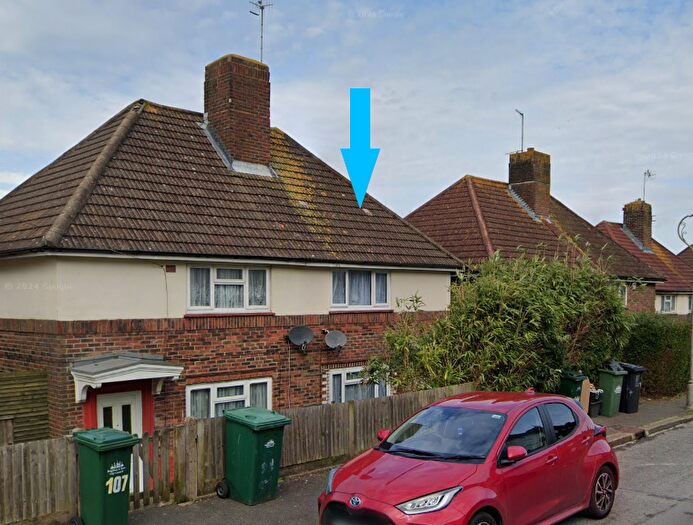 3 Bedroom Terraced House For Sale In Birdham Road, Brighton, East Sussex, ., BN2