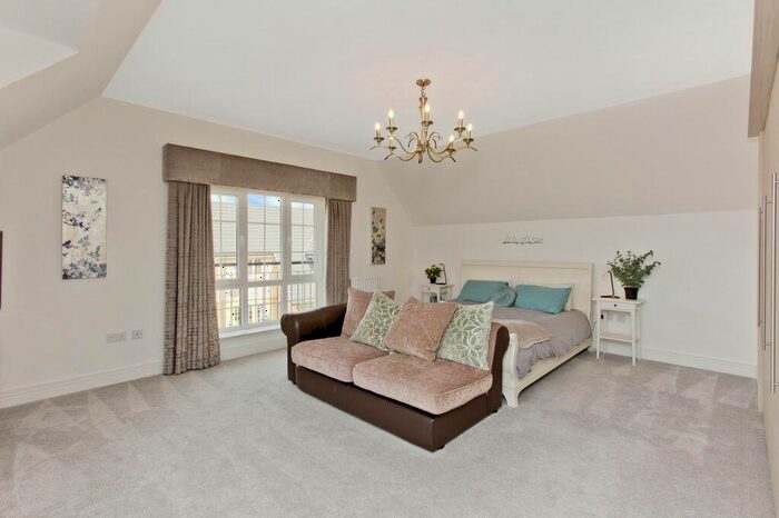 5 Bedroom Detached House For Sale In Kings View Crescent, Ratho, EH28