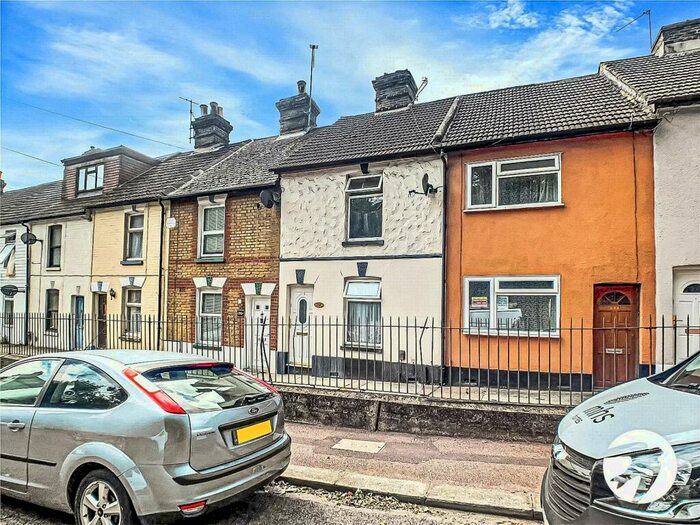 2 Bedroom Terraced House To Rent In Upper Luton Road, Chatham, Kent, ME5