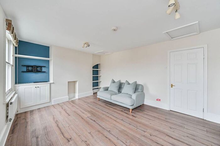 1 Bedroom Flat To Rent In Aldebert Terrace, Vauxhall, London, SW8