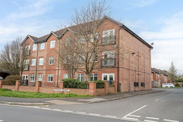 2 Bedroom Flat For Sale In Holmes Avenue, Selby, YO8