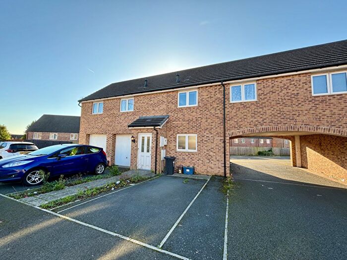 1 Bedroom Flat To Rent In Aberthaw Court, Newport, NP19