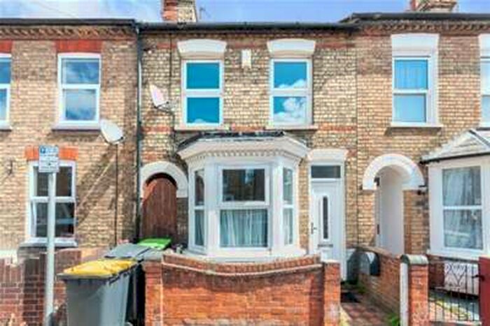 3 Bedroom House To Rent In Edward Road, MK42