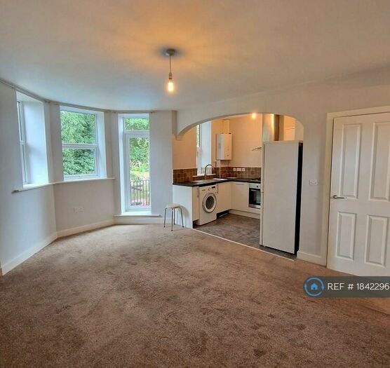 2 Bedroom Flat To Rent In Boscombe, Bournemouth, BH1