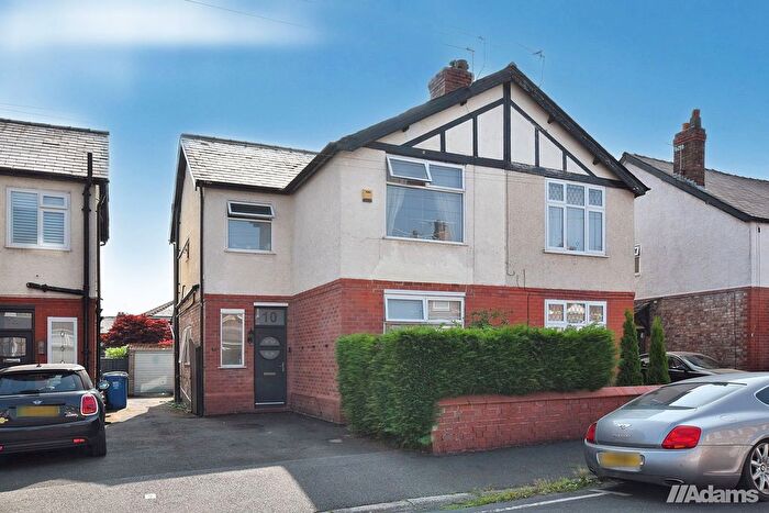 3 Bedroom Semi-detached House For Sale In Mayfield Road, Grappenhall, WA4
