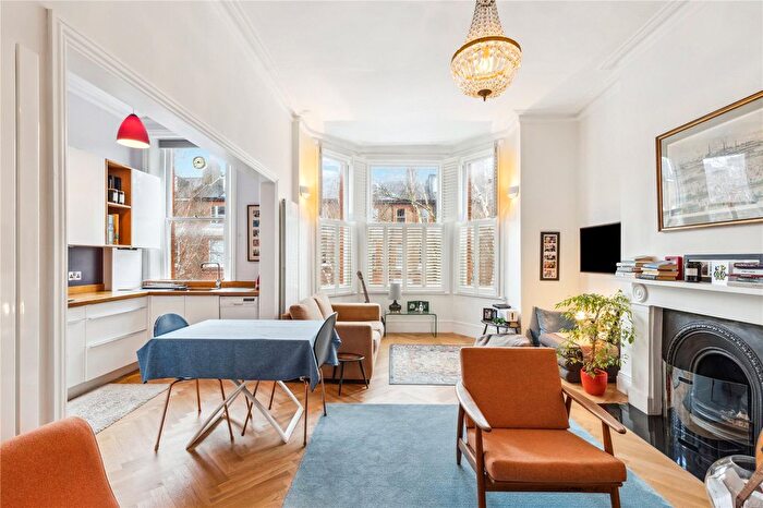 1 Bedroom Flat For Sale In Castellain Road, London, W9