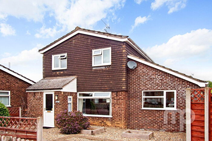 4 Bedroom Detached House For Sale In Sycamore Avenue, Wymondham, Norfolk, NR18