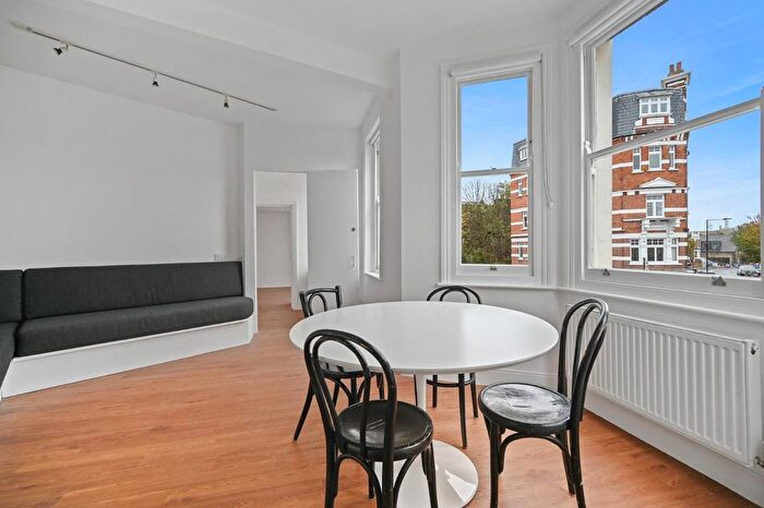 1 Bedroom Flat To Rent In Addison Gardens, London, W14