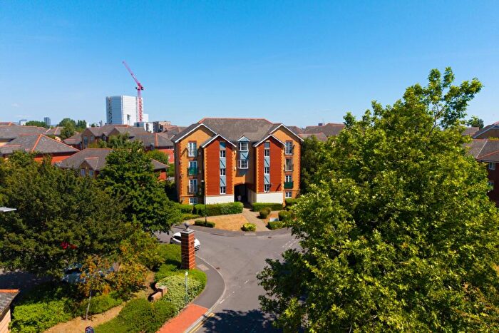 1 Bedroom Flat For Sale In Campbell Drive, Cardiff Bay, CF11