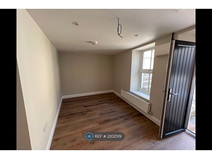 Studio To Rent In High Cross Street, St.Austell, PL25