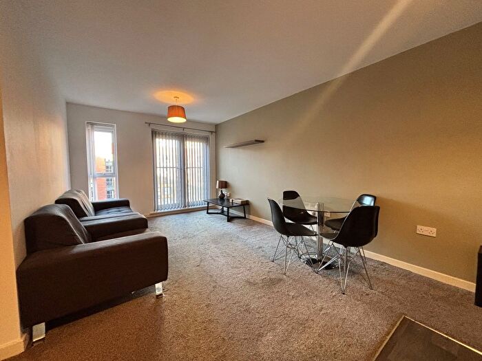 3 Bedroom Flat For Sale In Delaney Building, Derwent Street, Salford, M5