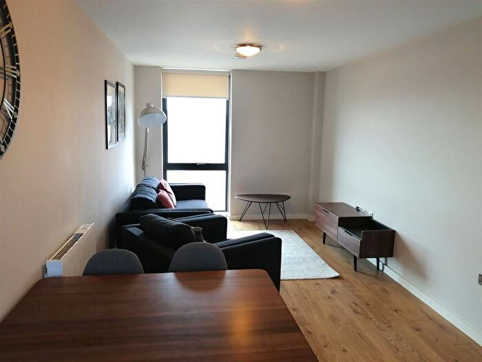 2 Bedroom Flat For Sale In Quay Central, Liverpool Waters, L3
