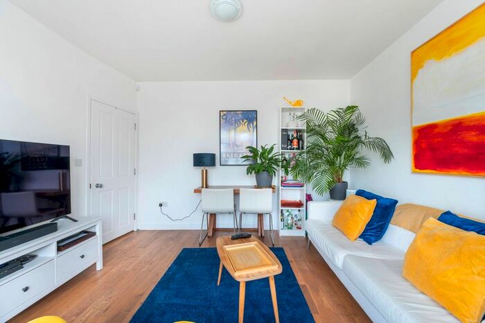 1 Bedroom Flat To Rent In Westview Close, Neasden, London, NW10