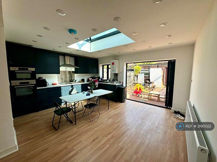 4 Bedroom Terraced House To Rent In Belvedere Road, London, E10