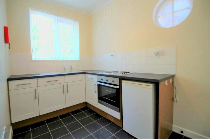 2 Bedroom Flat To Rent In Cheltenham Road, Montpelier, BS6