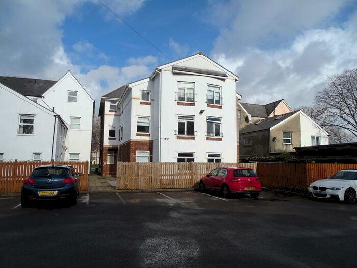 2 Bedroom Flat To Rent In George Court, Newport Road, Roath, Cardiff, CF24