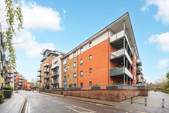 1 Bedroom Flat For Sale In Hither Green Lane, Hither Green, London, SE13