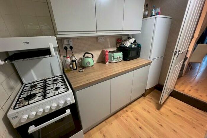 3 Bedroom Terraced House To Rent In Harriet Street Cardiff, CF24