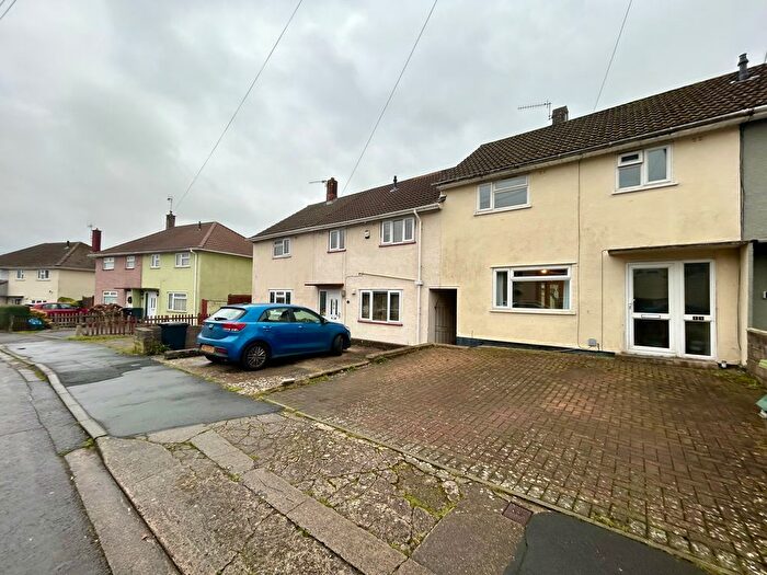 3 Bedroom Property To Rent In Sheepscroft, Bristol, BS13