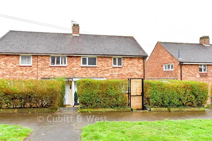 3 Bedroom Semi-Detached House For Sale In Brixworth Close, Portsmouth, Hampshire, PO6