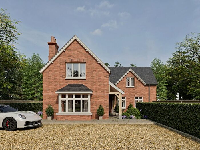 4 Bedroom Detached House For Sale In Sandy Lane, Romsey, Hampshire, SO51
