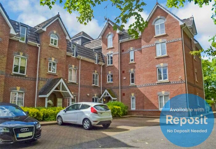 2 Bedroom Flat To Rent In Cavendish Gardens, Ellesmere Road, Monton, M30