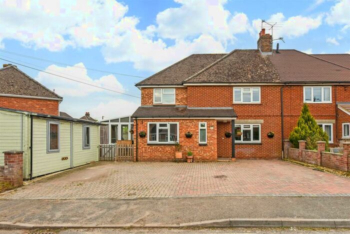 4 Bedroom Semi-Detached House For Sale In Bere Hill, Whitchurch, RG28