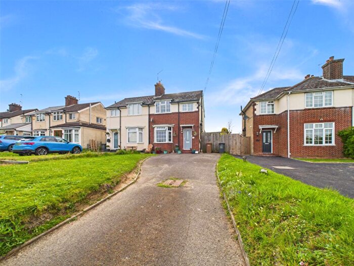 3 Bedroom Semi-Detached House For Sale In Molrams Lane, Chelmsford, Essex, CM2