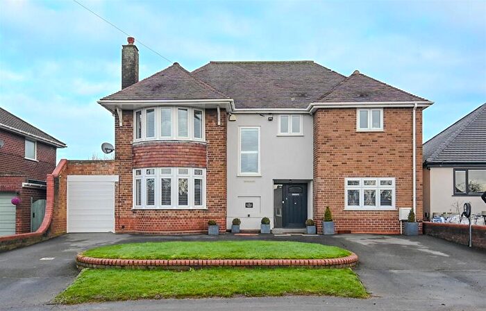 4 Bedroom Detached House For Sale In Heathertop, Beamhill Road, Anslow, DE13